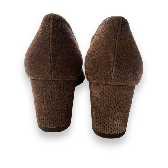 Stuart Weitzman Solar Goosebump Pump Size 10 Brown Taupe Textured Heels - Picture 5 of 7